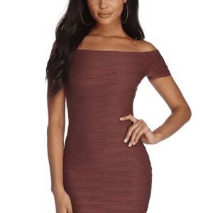 Windsor off shoulder short sleeve bodycon dress womens size small